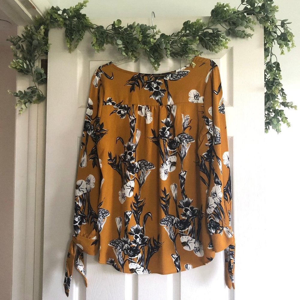 Mustard Floral Top - Picture 4 of 4